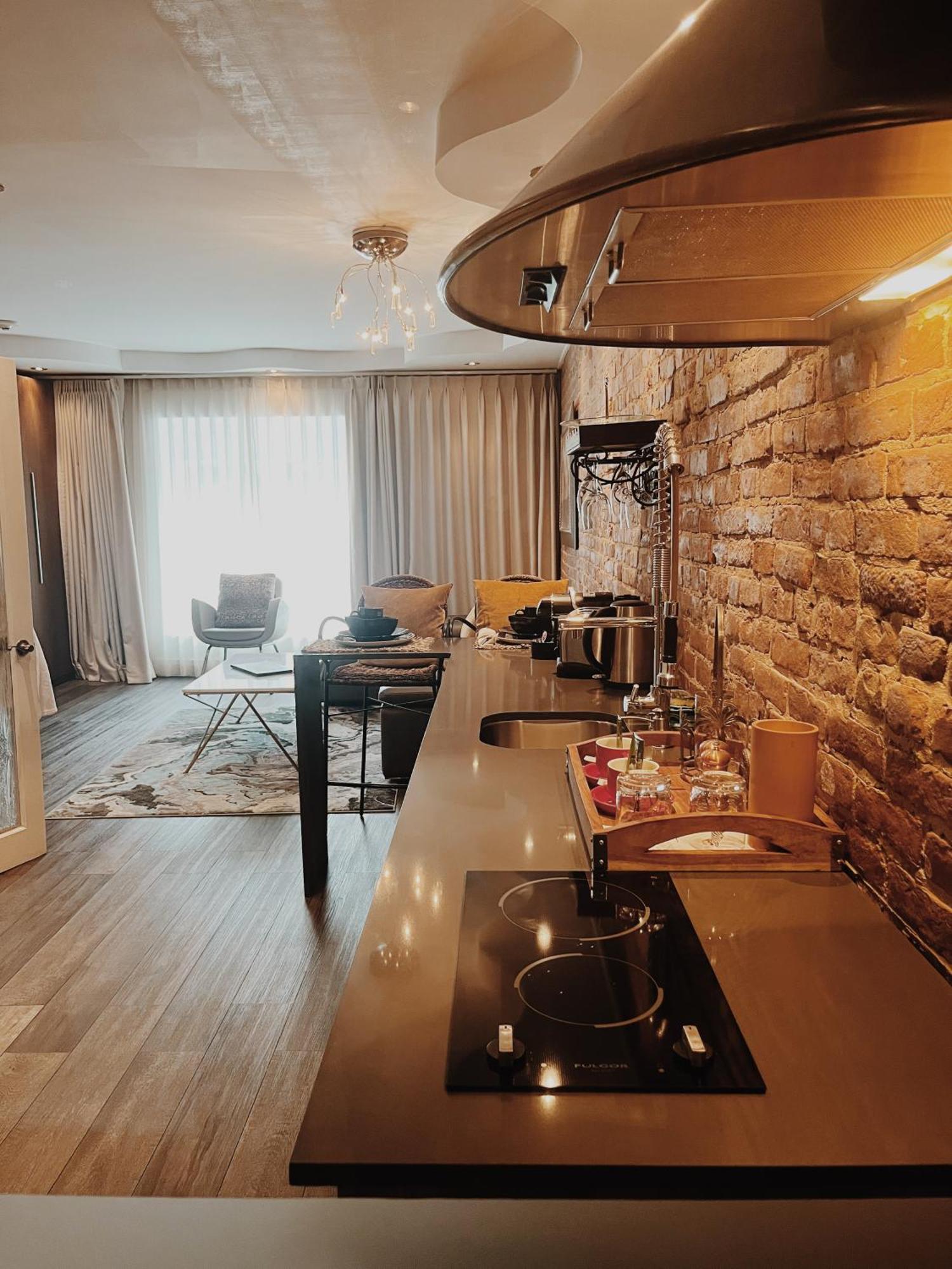 Kutuma 4*